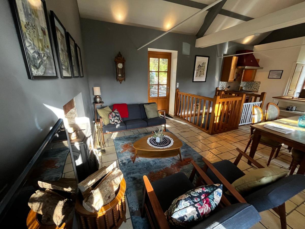 Charming Cottage In Chateau Les Roches Gardens 蒙圣让 外观 照片