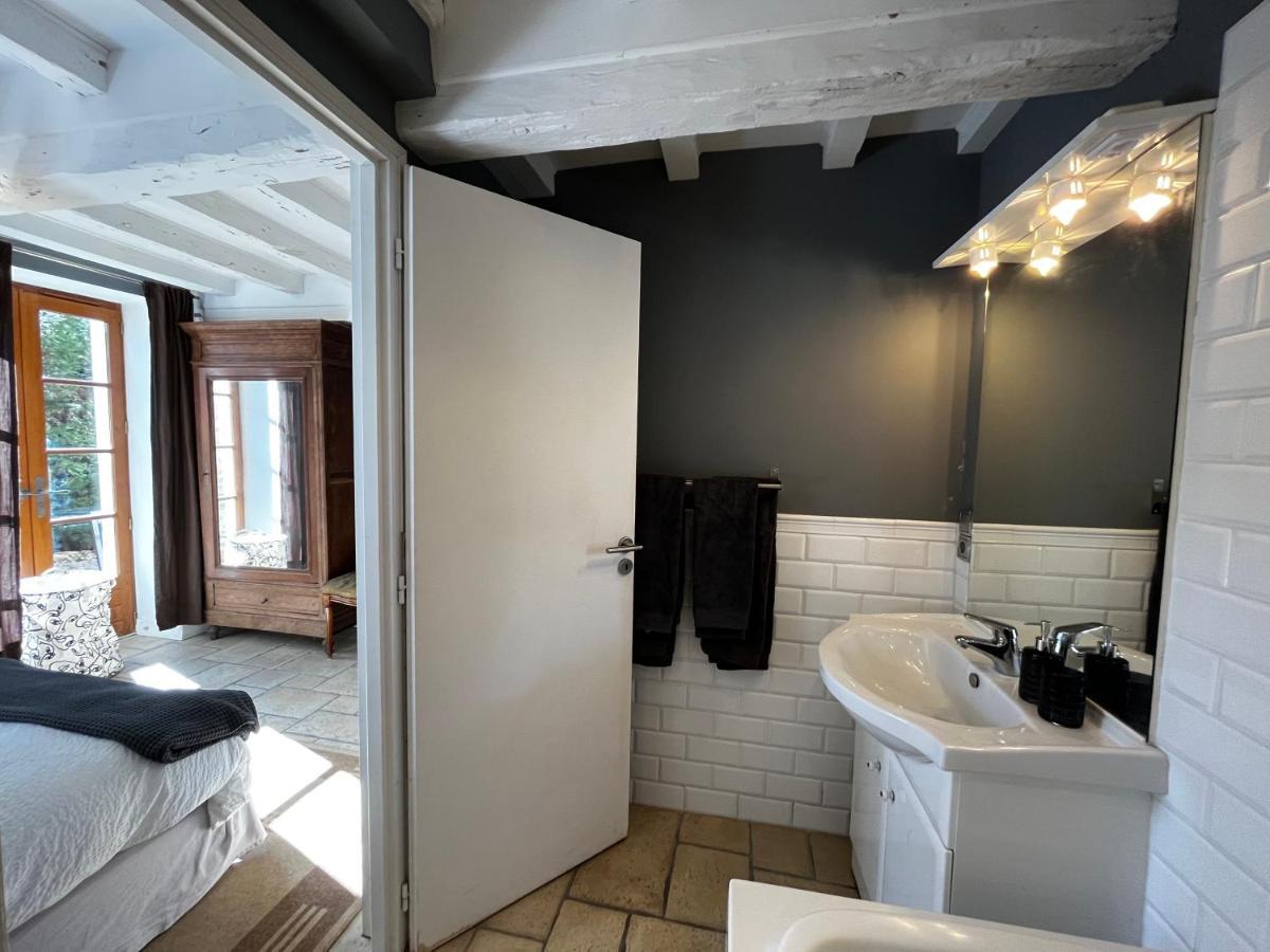 Charming Cottage In Chateau Les Roches Gardens 蒙圣让 外观 照片